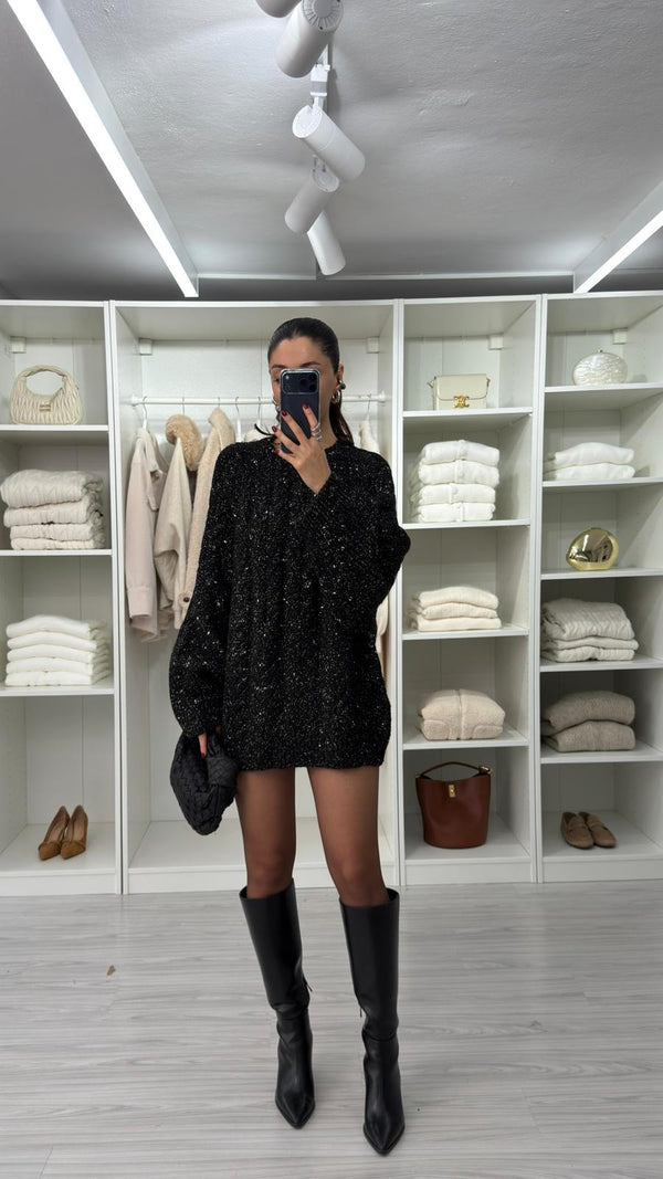 SİYAH OVERSIZE SİMLİ KAZAK