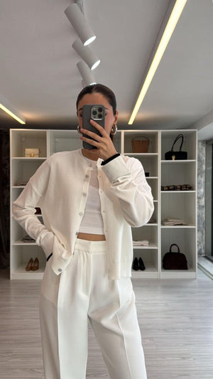 KREM KOL DETAYLI OVERSIZE HIRKA