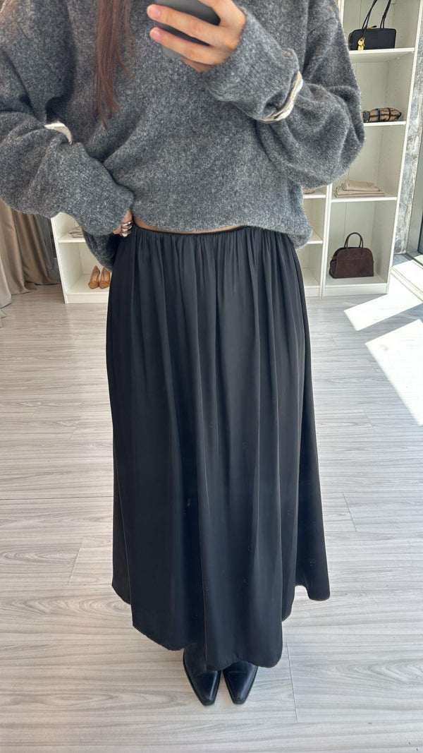 SİYAH PREMIUM SATEN ETEK