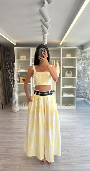 SARI BEYAZ ÇİFT KEMERLİ DESENLİ TAKIM
