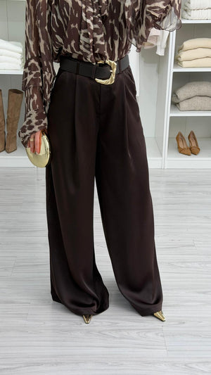 KAHVERENGİ KEMERLİ SATEN PANTOLON