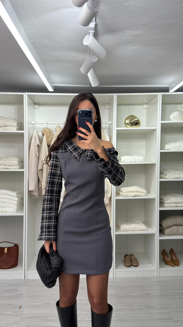 GRİ EKOSE DETAYLI TASARIM ELBİSE