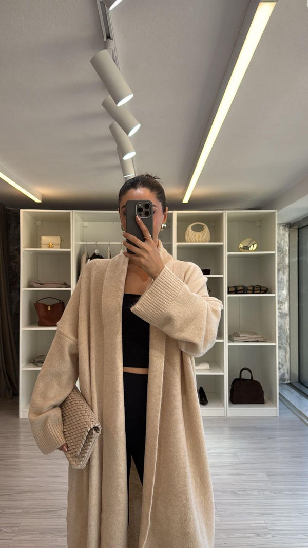 KREM MAXİ BOY OVERSIZE HIRKA