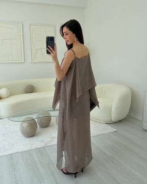 BRONZ  PELERİN  DETAYLI ELBİSE