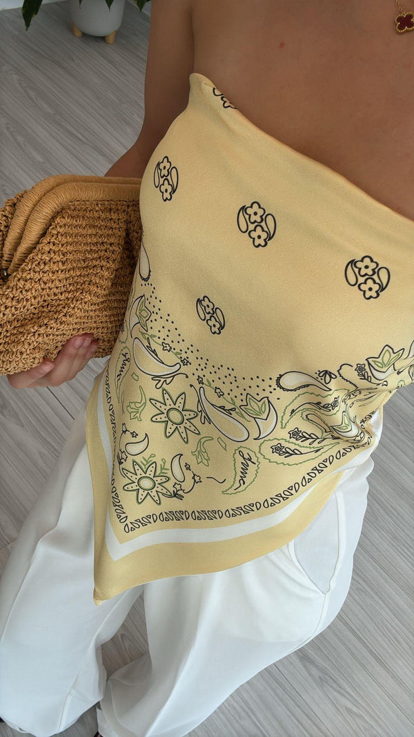 SARI DESENLİ SATEN FULAR BLUZ