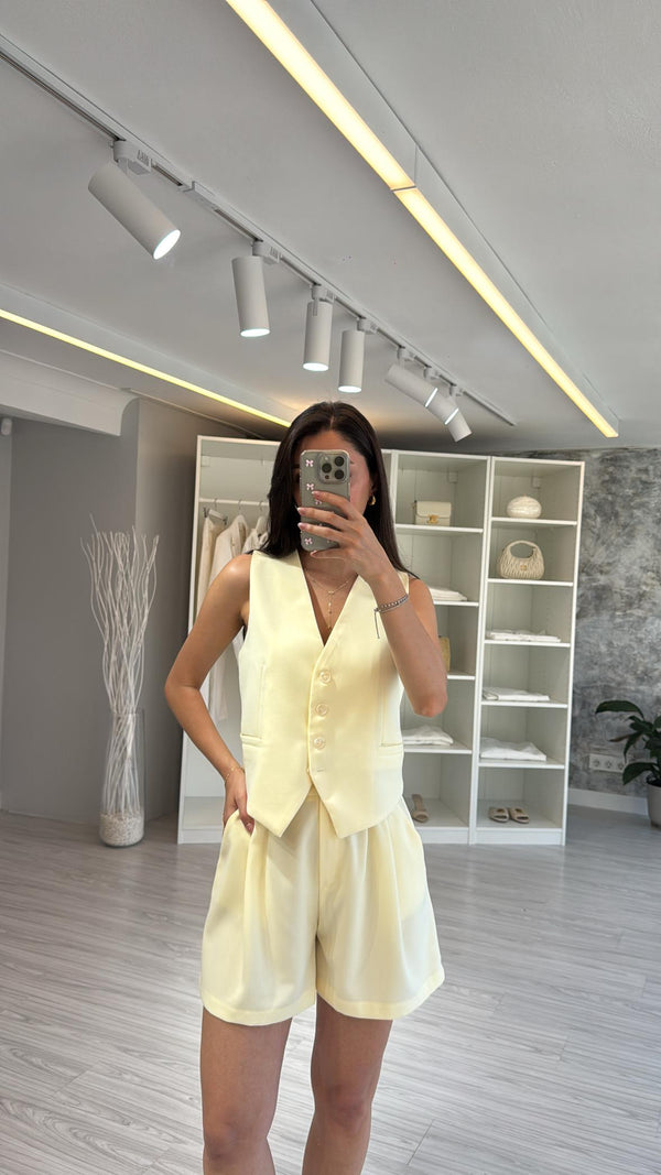 SARI YELEK ŞORT TAKIM