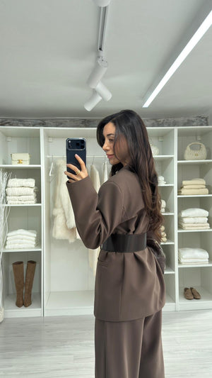 KAHVERENGİ KALIN KEMERLİ CEKET