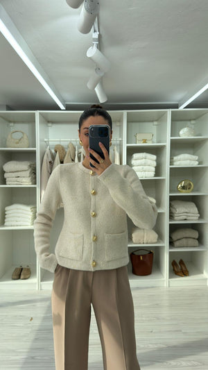 KREM PULLU SİMLİ TRİKO HIRKA