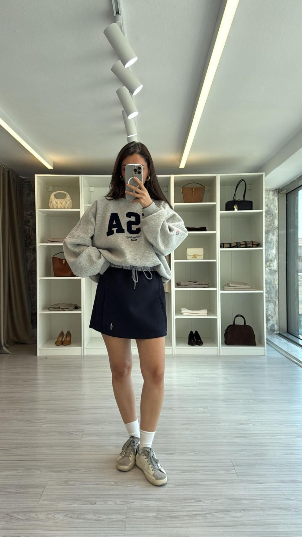 OVERSIZE BASKILI SWEAT
