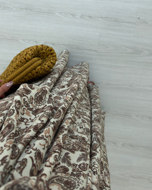 KREM TEL YAKA ELBİSE