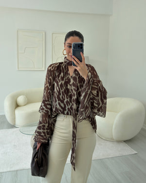 KAHVERENGİ LEOPAR DESENLİ ŞİFON BLUZ