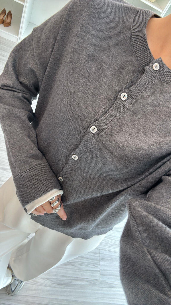 GRİ KOL DETAYLI OVERSIZE HIRKA