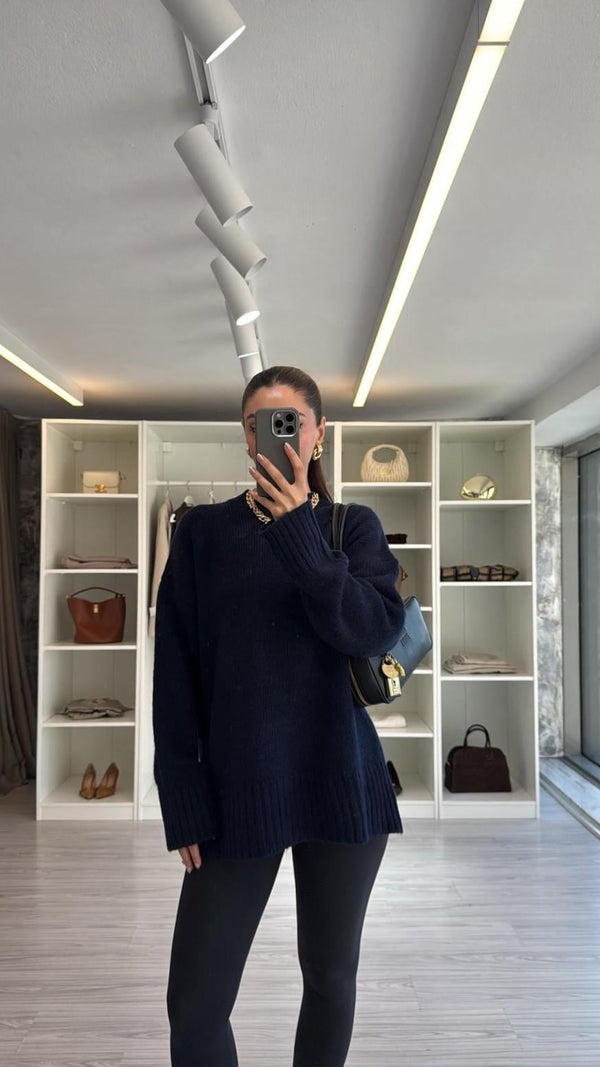 LACİVERT OVERSIZE BİSİKLET YAKA KAZAK
