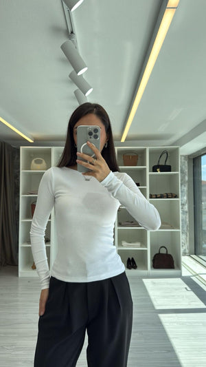 BEYAZ KAYIK YAKA BASIC