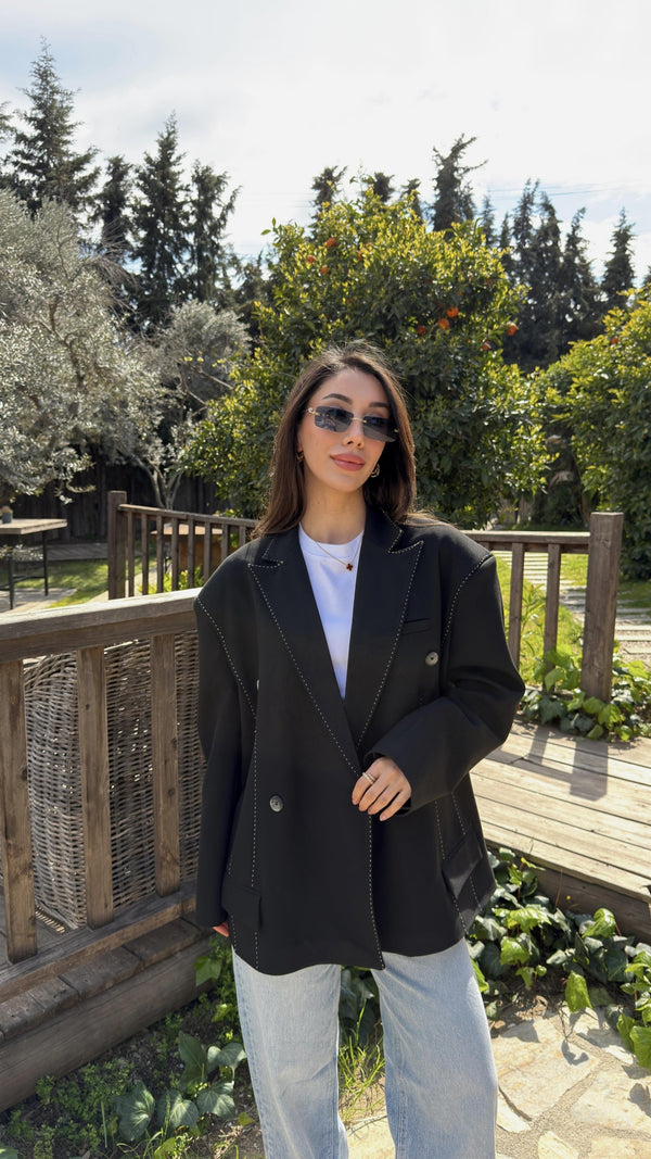 SİYAH DİKİŞ DETAYLI KRUVAZE CEKET
