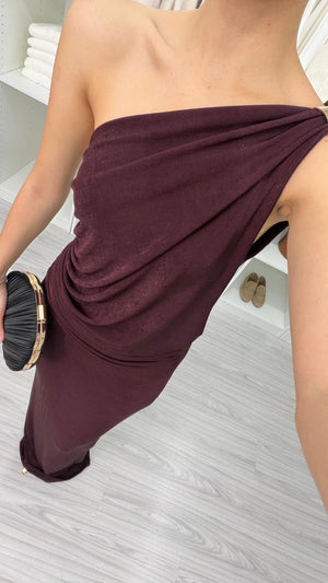 BORDO DRAPELİ TEK OMUZ ELBİSE