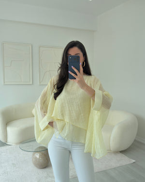 SARI UÇUŞAN PELERİN BLUZ