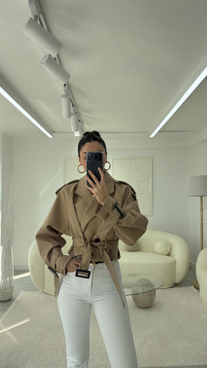 CAMEL KUŞAKLI CROP TRENÇKOT