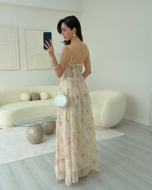 EKRU DESENLİ FULARLI MAXİ ELBİSE
