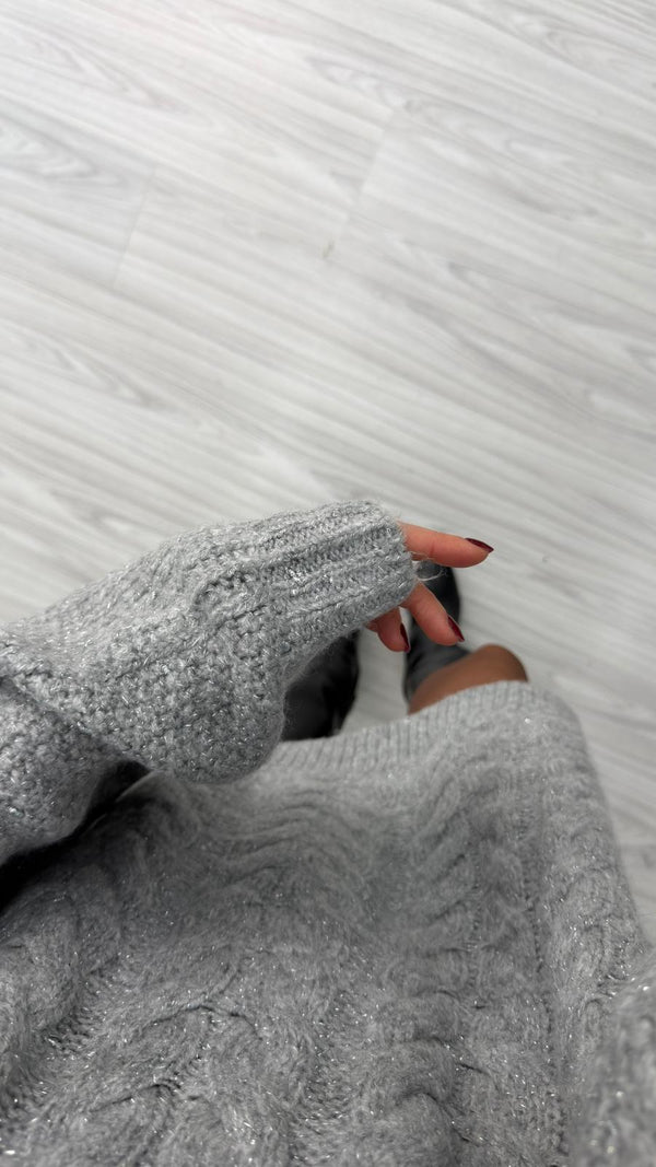 GRİ OVERSIZE SİMLİ KAZAK