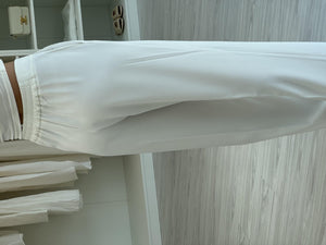BEYAZ GOLD DÜĞMELİ PANTOLON