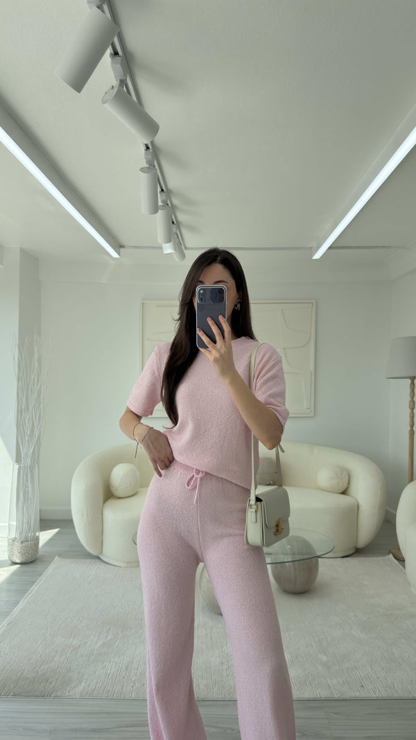 PEMBE KISA KOLLU ÖRME TAKIM