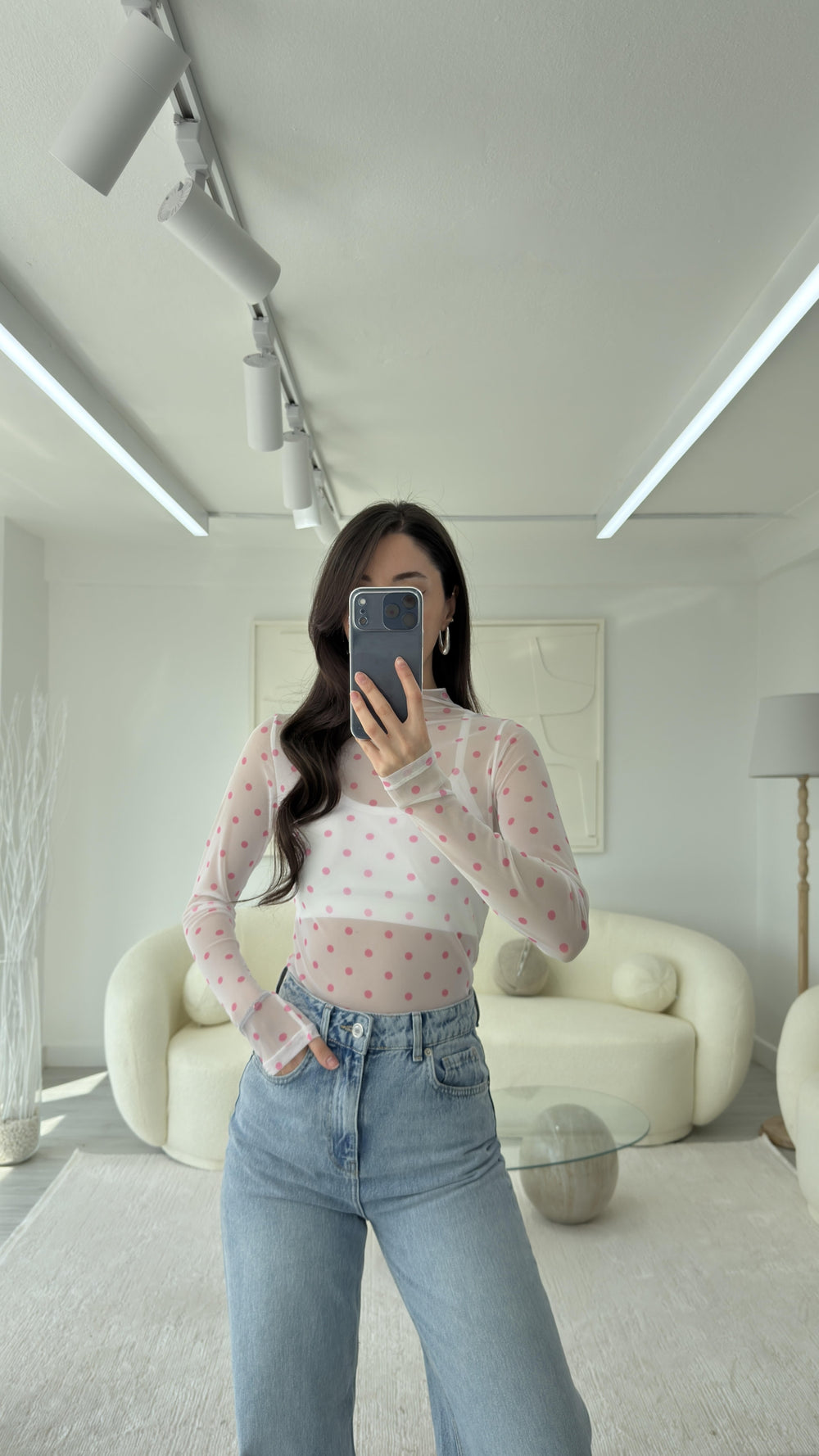 PEMBE PUANTİYE DESEN TRANSPARAN BLUZ