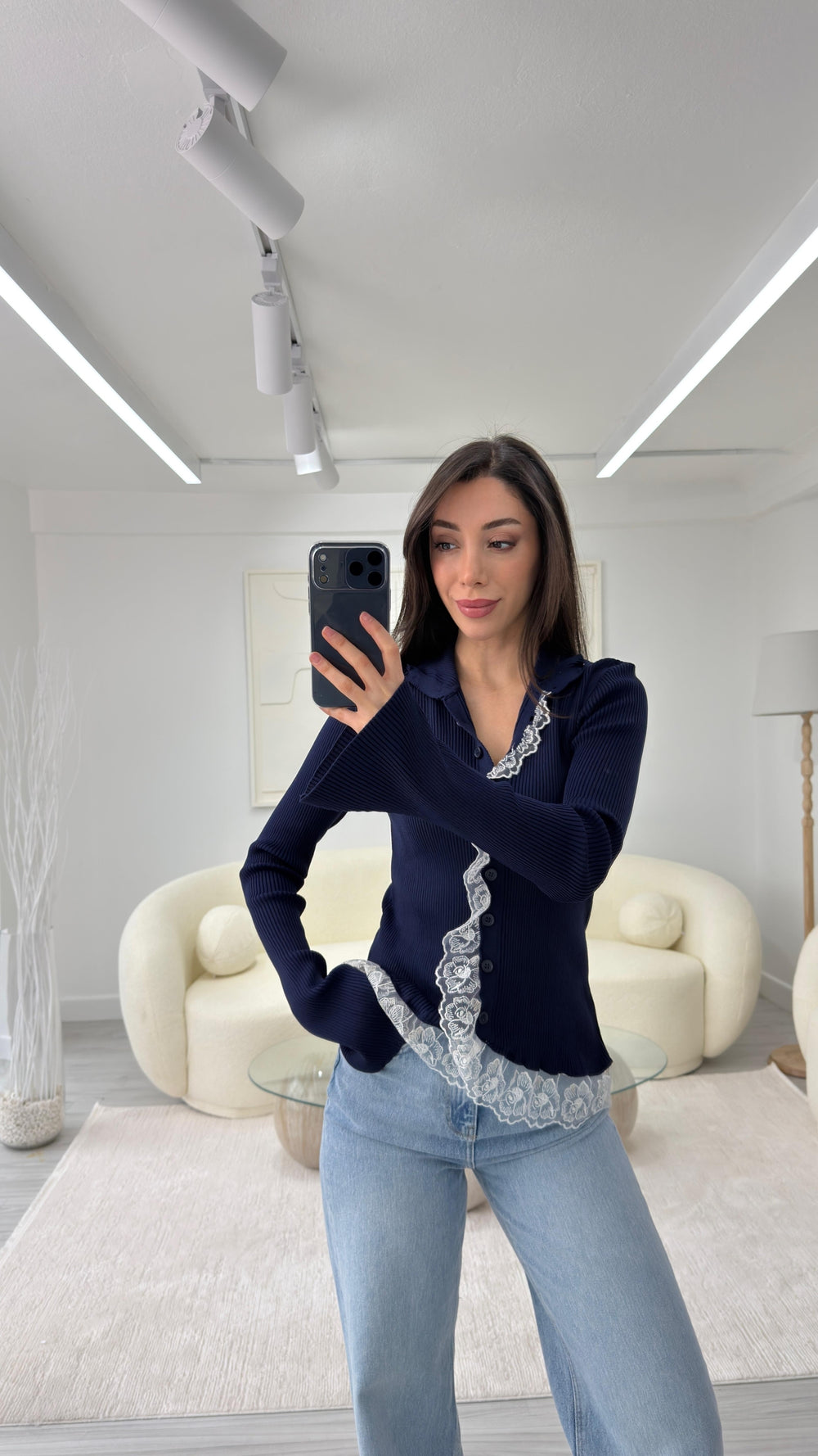 LACİVERT DANTEL DETAYLI TASARIM HIRKA