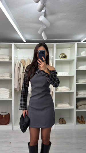 GRİ EKOSE DETAYLI TASARIM ELBİSE