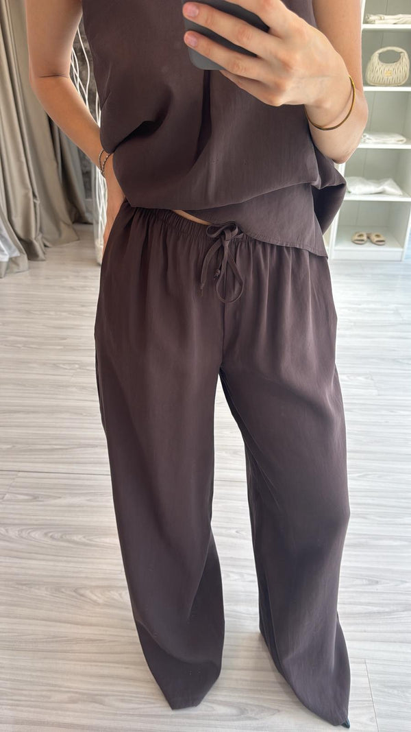 KAHVERENGİ TENSEL BLUZ PANTOLON TAKIM