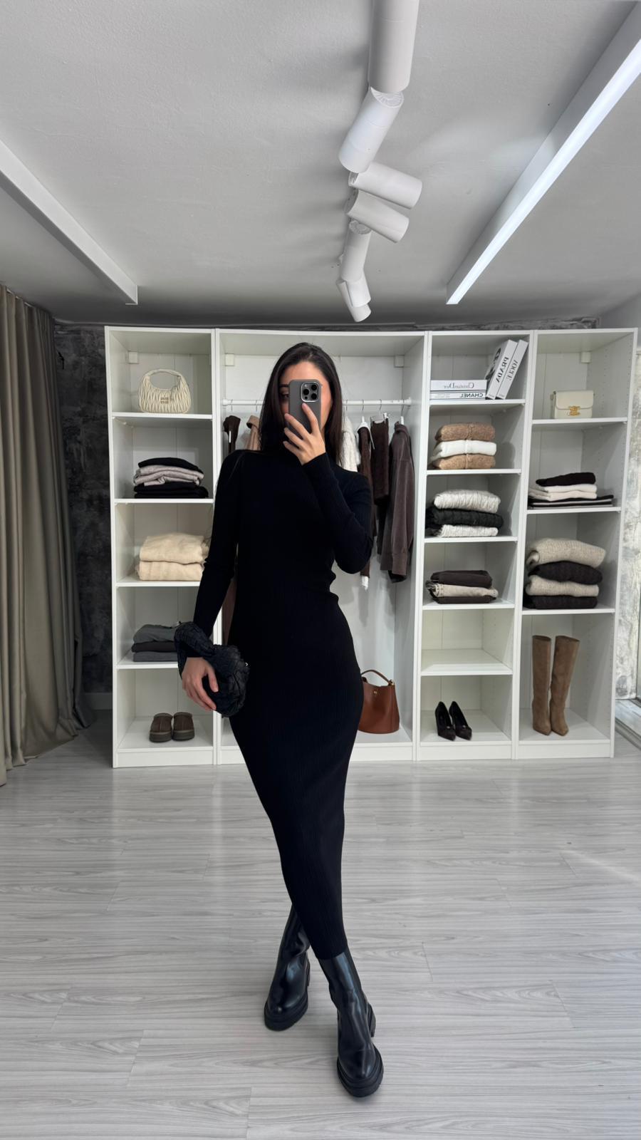 SİYAH YARIM BALIKÇI MİDİ TRİKO ELBİSE
