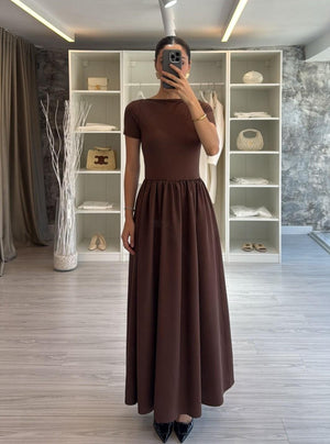 KISA KOLLU MAXİ ELBİSE