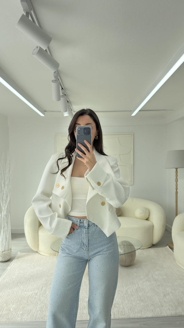 BEYAZ GOLD DÜĞMELİ VATKALI CROP CEKET