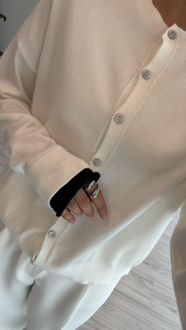 KREM KOL DETAYLI OVERSIZE HIRKA