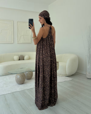 KAHVERENGİ TEL YAKA ELBİSE