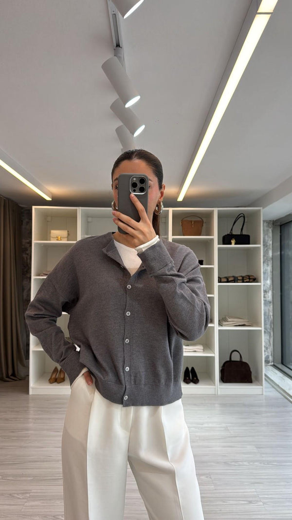 GRİ KOL DETAYLI OVERSIZE HIRKA