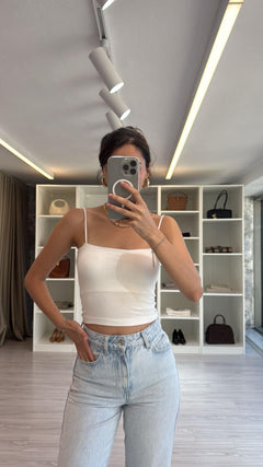 BEYAZ KUPLU ASKILI CROP