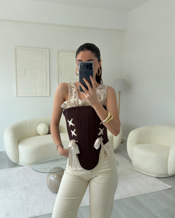 KAHVERENGİ TÜL DETAYLI TASARIM KORSE