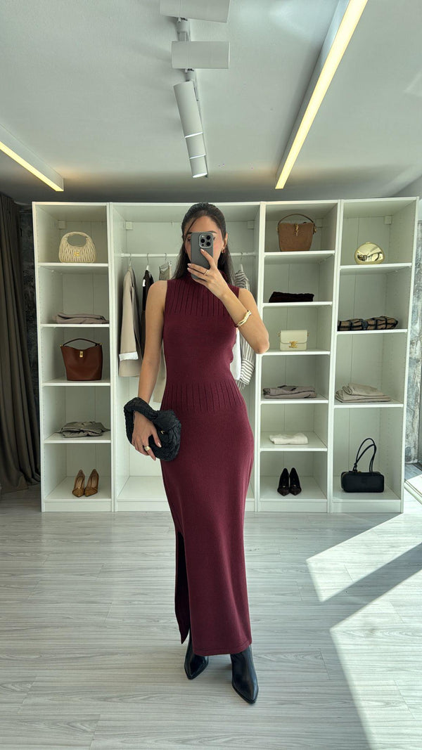 BORDO MAXİ YIRTMAÇLI TRİKO ELBİSE