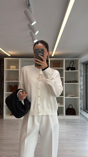 KREM KOL DETAYLI OVERSIZE HIRKA